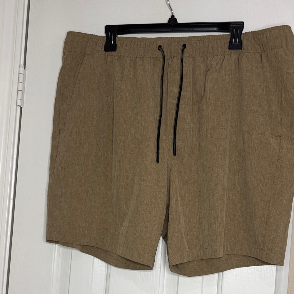 Eddie Bauer Men's Brown Athletic Shorts